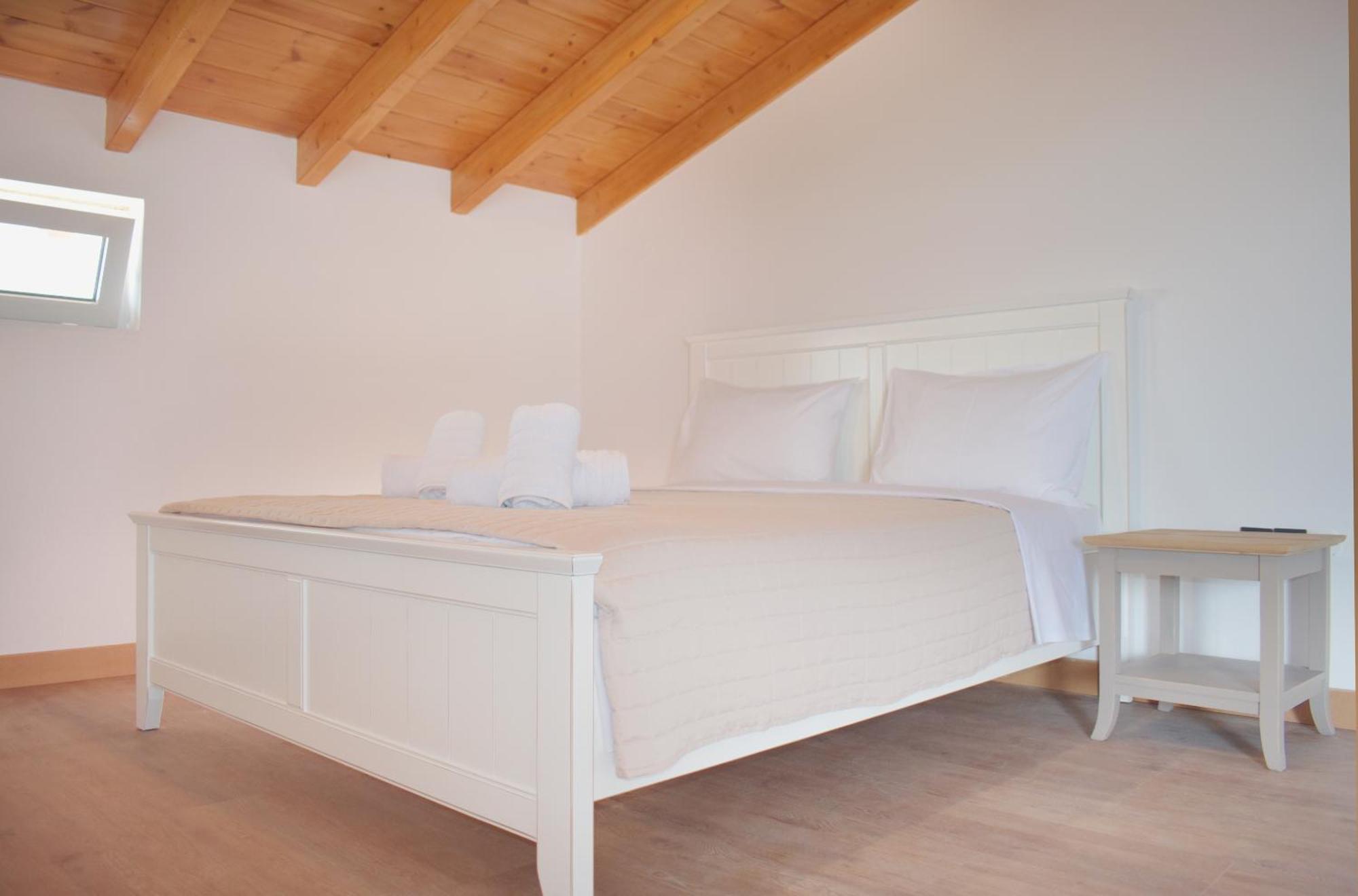 Bay View Suites Васілікі Екстер'єр фото